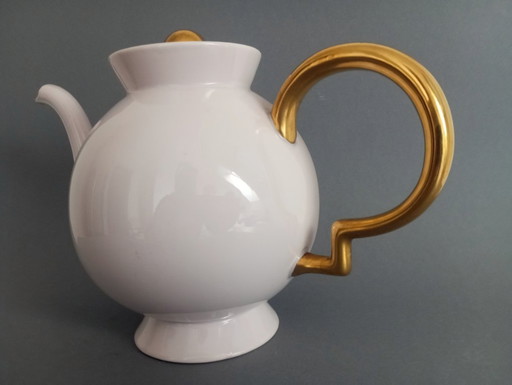 Tetera con tapa 'Barbara' de Gio Ponti, estilo art déco/bauhaus, en rosa y dorado, década de 1930.