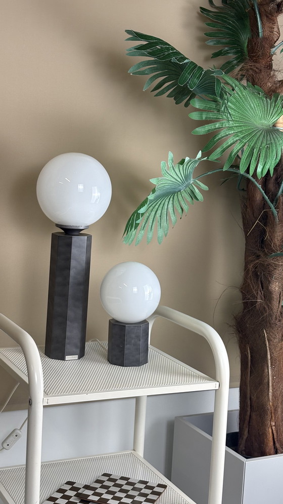 Image 1 of Lot de 2 lampes sur pied vintage Bony Design Space Age, globe en verre gris