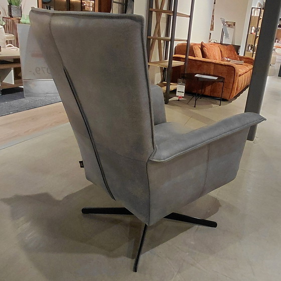 Image 1 of Poltrona Henders & Hazel Carola