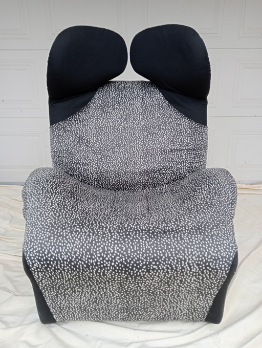 Cassina 111 Wink chair
