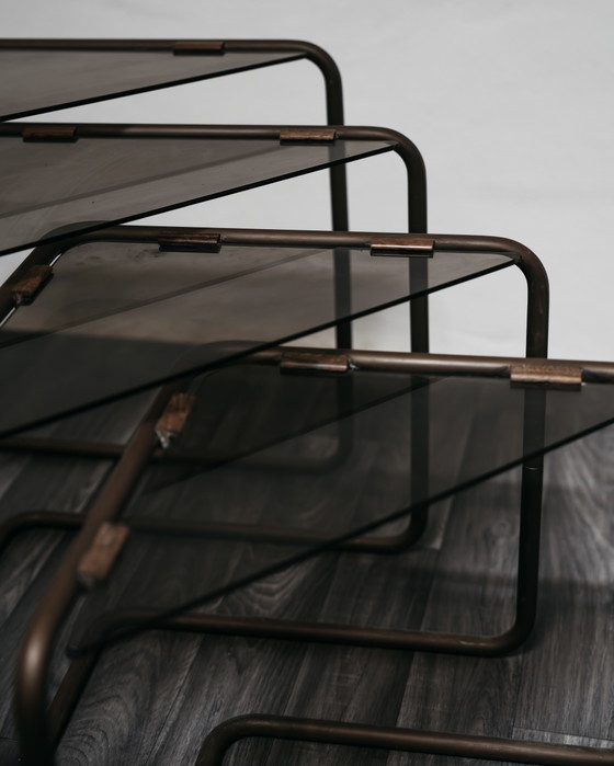 Image 1 of Set aus 4 modularen Couchtischen aus Metall und Glas, modernes Design der 1960er Jahre