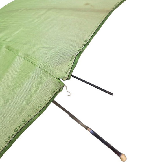 Image 1 of Ombrello antico con testa intagliata, circa 1900