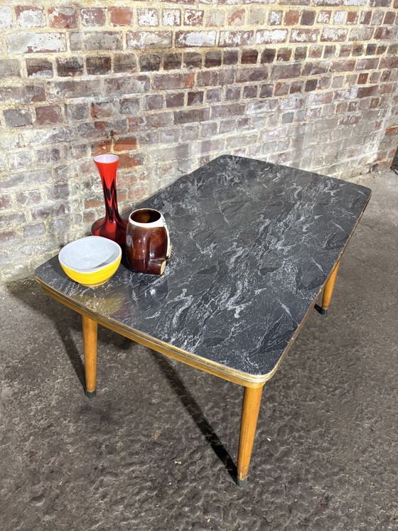 Image 1 of Uitschuifbare salontafel van teak en formica