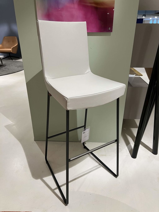 Montis Jim bar stool