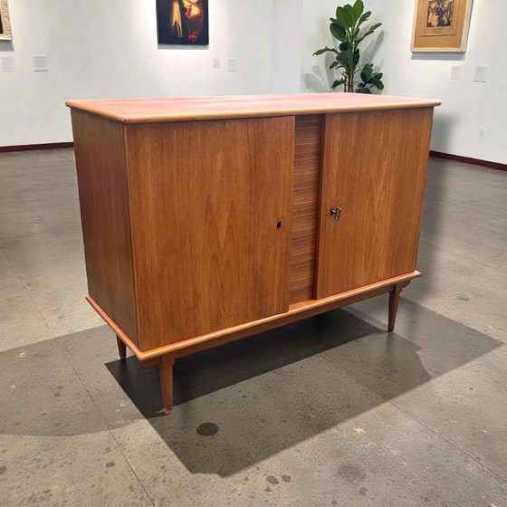 Image 1 of Vintage dressoir wandkast