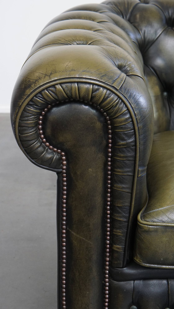 Image 1 of Grünes Vintage English Leder Chesterfield 2-Sitzer Sofa