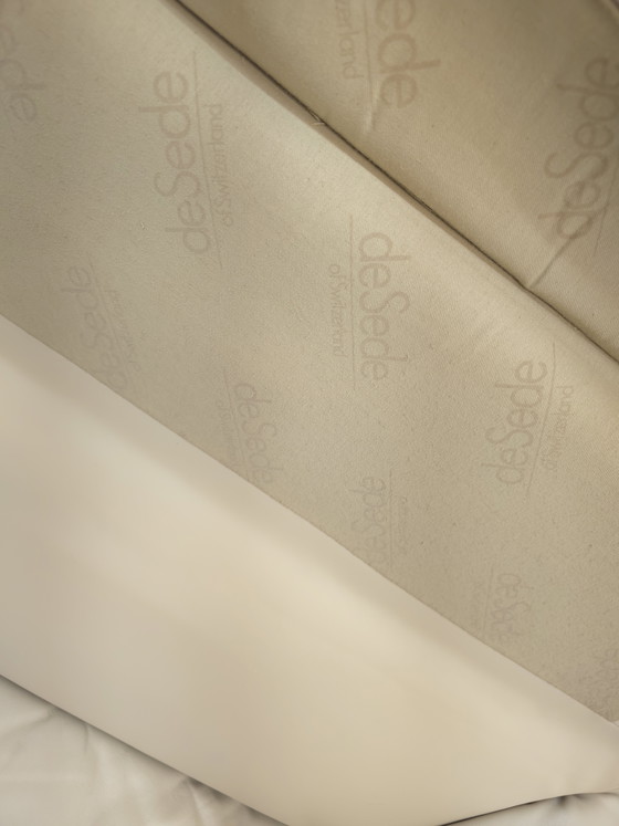 Image 1 of Canapé design en cuir De Sede ds 2011, canapé deux places beige