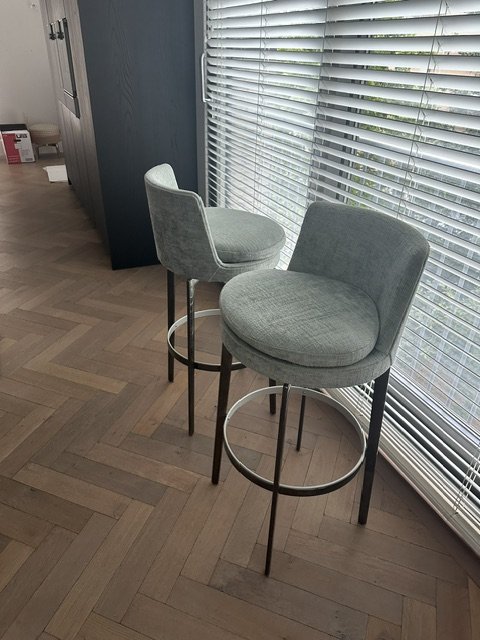 Tabourets de bar Feel Good de Flexform – Metal, Textile (photo 4 of 5)