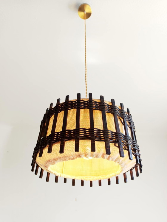 Image 1 of Lámpara colgante de madera y arpillera, 1970