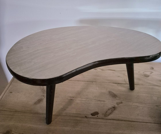 Image 1 of Tavolo da giardino vintage in formica a forma di rene