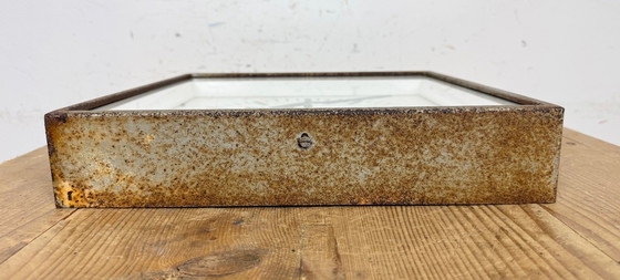 Image 1 of Grijze roestige industriële vierkante wandklok van Pragotron, jaren 70
