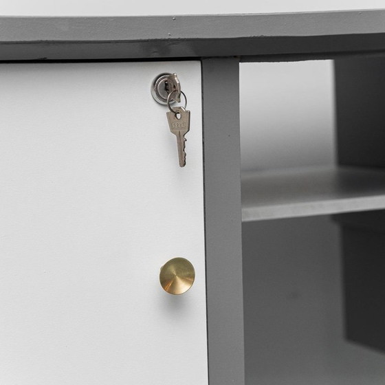 Image 1 of SCRIVANIA VINTAGE AVEC CASSETTI ET GAMBE EN METALLO ANNI '70 MODERNARIATO