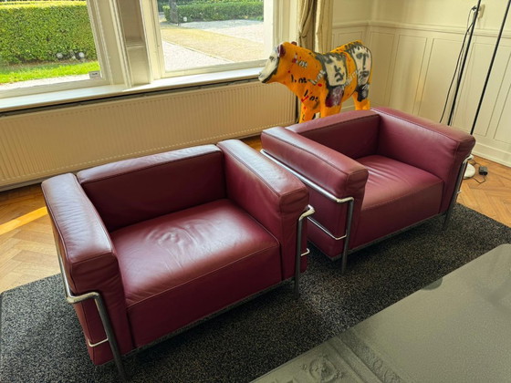 4x Cassina LC3 Fauteuil Rood – Leather (photo 3 of 10)