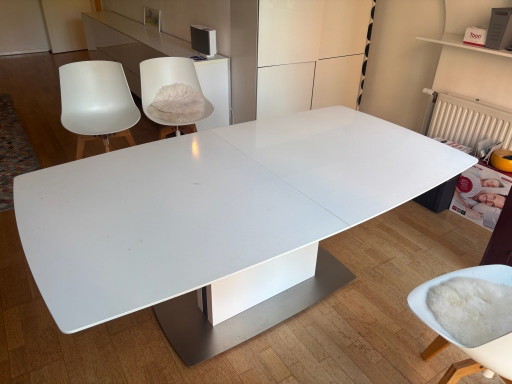 BoConcept Milano Extendable Dining Table – eettafels, Mdf, Metal (photo 2 of 5)