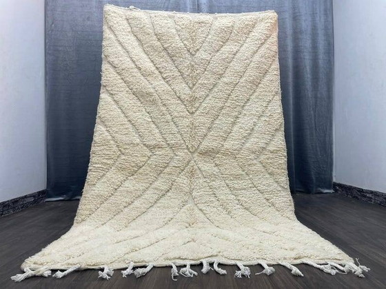Tapis marocain artisanal décoré 250cm x 150cm – Wool (photo 6 of 9)