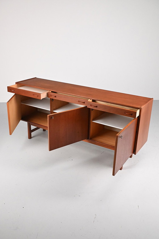 Tage Olofsson Ulferts sideboard (photo 4 of 12)