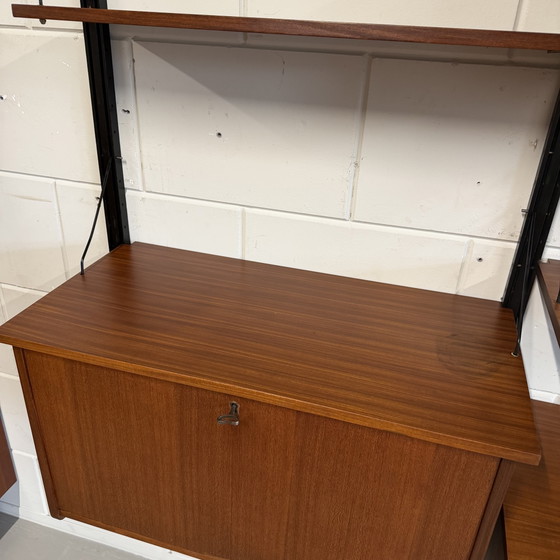 Vintage wandmeubel, teak, wandmontage – Wandrek, Wood (photo 9 of 15)