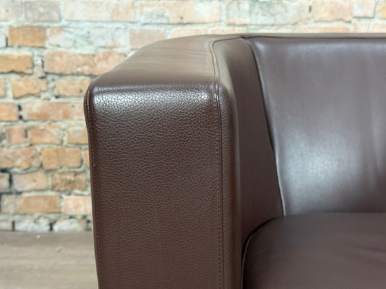 Image 1 of B&B Italia Tulip Armchair bruin