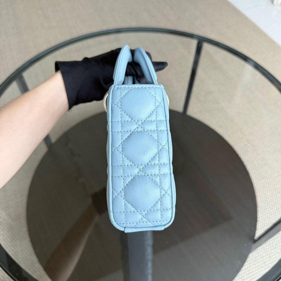 Image 1 of DIOR D-JOY MEDIUM - CANNAGE LAMSLEER LICHTBLAUW BABYBLAUW GOUDEN BESLAG