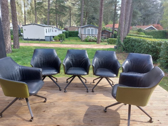 Image 1 of 6 Leolux dining chairs