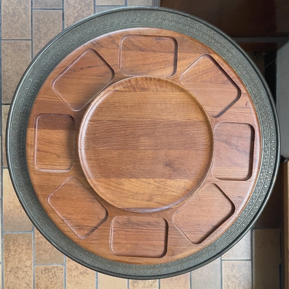 DIGSMED Denmark XL teak lazy susan serving tray | €66 | Whoppah