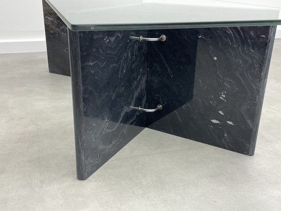 Image 1 of Tavolino da caffè scultoreo in marmo italiano (anni '70)