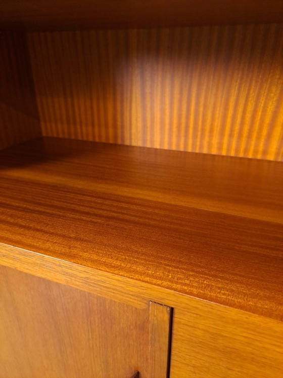 Image 1 of Armario de pared de teca con cajones, barra y patas negras