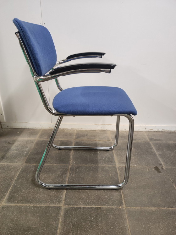 Gispen - Silla con estructura tubular Ahrend De Cirkel – Sillas de comedor, Metal, Plastic (photo 2 of 6)