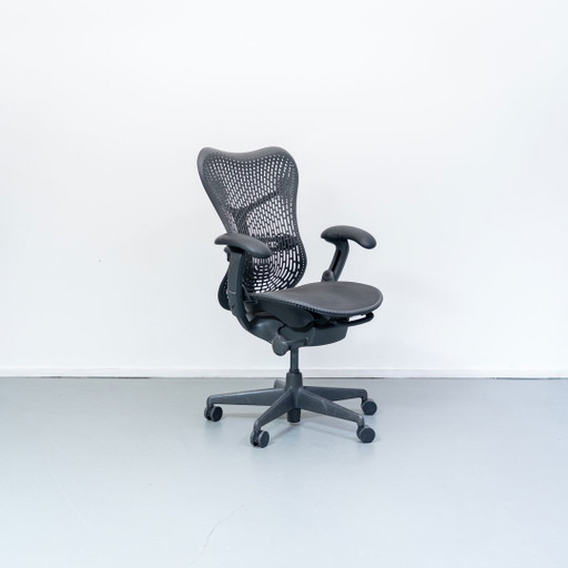 Sedia da ufficio Herman Miller Mirra 1