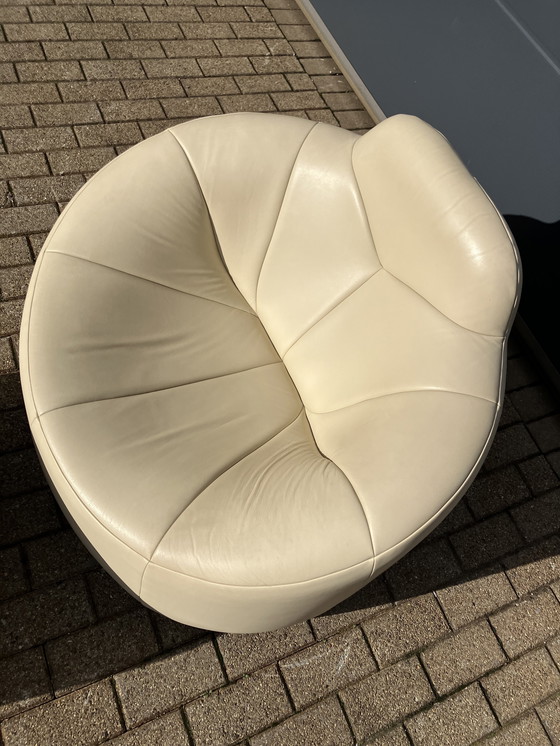 Image 1 of Ligne Roset Pumpkin 1 plaza + puf de cuero beige Pierre Paulin