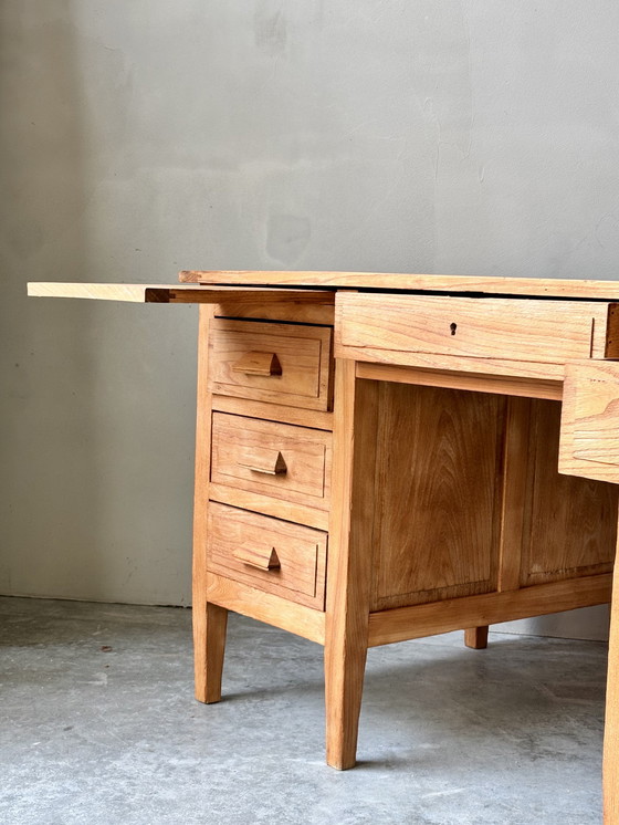 Image 1 of Escritorio antiguo de roble, arenado