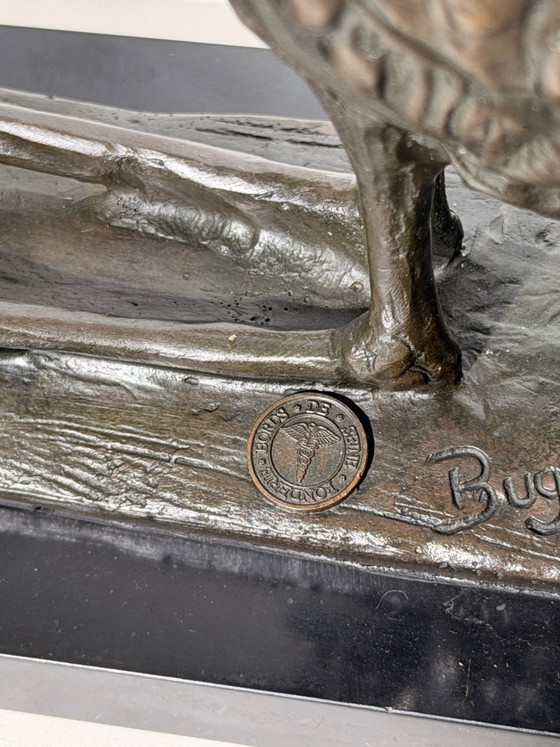 Bronzen beeld van een Bugatti-vogel – Beeldhouwkunst, Wood (photo 4 of 6)
