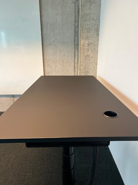 Image 1 of Bureau assis-debout Vitra Tyde 2