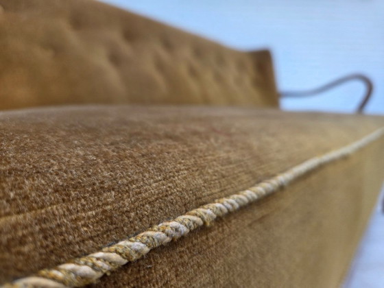 Image 1 of Jaren 60, Deens ontwerp van Alfred Christensen, 2-zitsbank, groene meubelvelours.