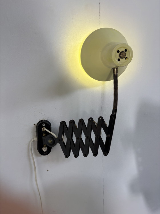 Image 1 of Hala gele schaarlamp jaren’60