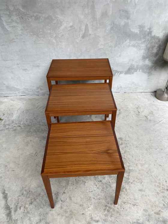 Image 1 of Ensemble de mini tables d'appoint en bois de teck Bent Silberg