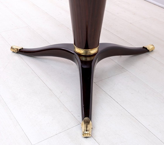 Image 1 of Atribuida a Paolo Buffa Mesa redonda italiana de nogal de mediados de siglo, años 50