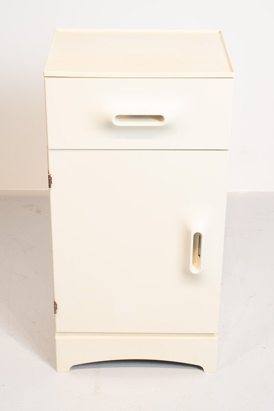 Image 1 of Marc Held kastje voor Prisunic