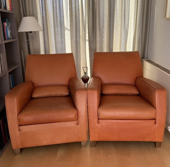 Image 1 of Set di 2 poltrone a panca in pelle, colore cognac.