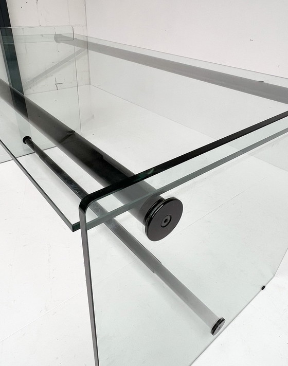 Image 1 of Scrivania in vetro di design larga 152 cm, anni &#39;80