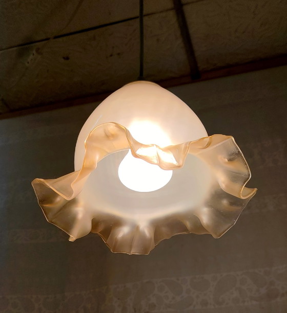 Globe pendant light in skirted glass - mid-20th century – Pendant lamps (photo 3 of 8)