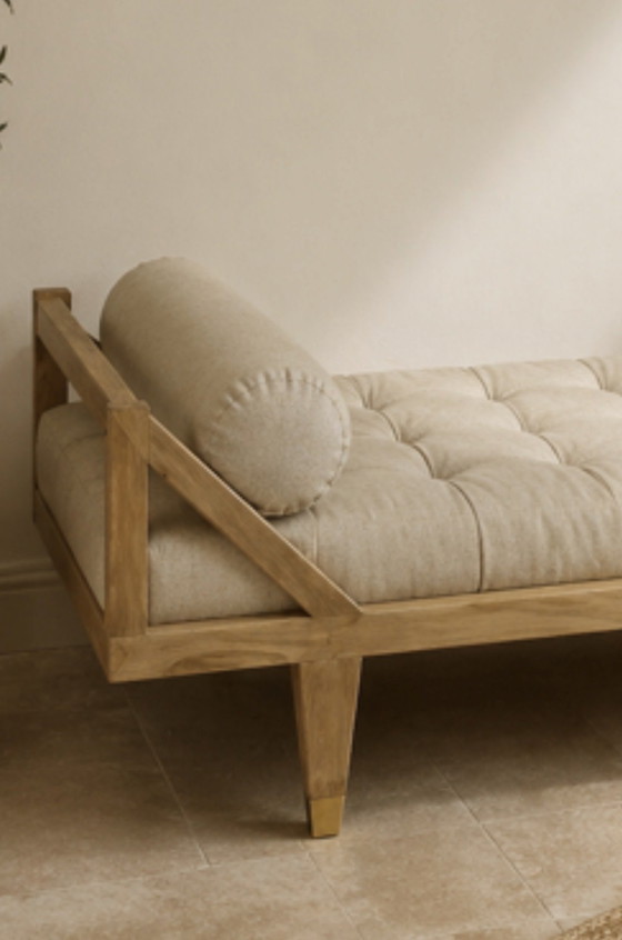 Image 1 of Banquette lit d’appoint style campagne chic lin écru beige capitonnée et bois 