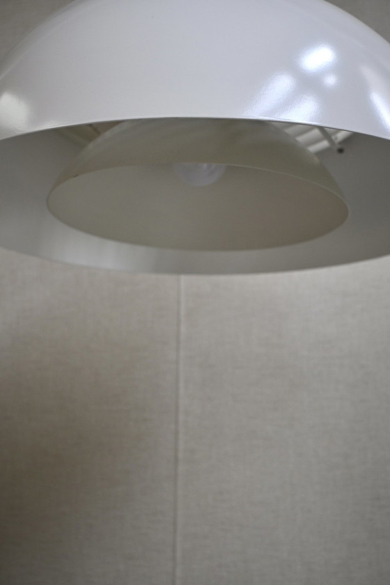 Image 1 of Lampada a sospensione vintage "Royal" Arne Jacobsen per Louis Poulsen