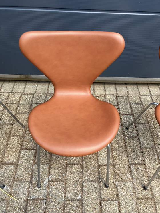 Image 1 of Fritz Hansen serie 7 Sillas Butterfly en cuero coñac ¡¡¡NUEVO!!!