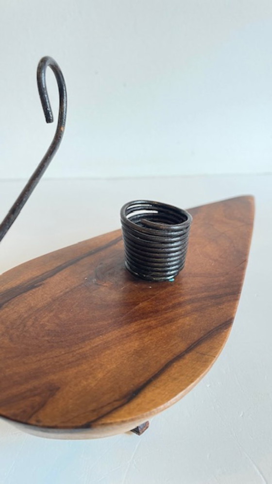 Image 1 of Brutalistische olijfhouten kaarsenhouder vintage