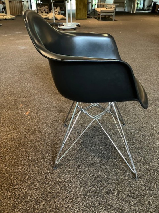 30 x Poltrona Vitra Eames DAR in plastica nera – Sedie da pranzo, Chrome (photo 5 of 5)