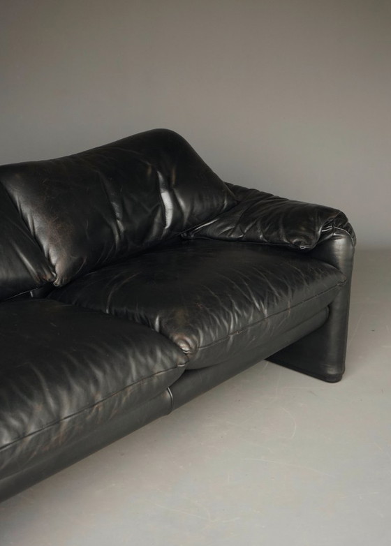 2 Sitzer Maralunga Sofa aus schwarzem Leder für Cassina. 1970er Jahre – 2 Sitzer Sofas, Leather (photo 7 of 20)