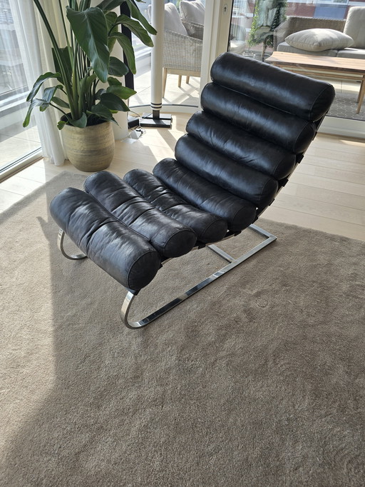 Vintage Lounge Chair