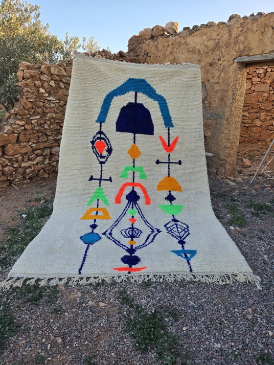 Grande tappeto marocchino in lana naturale, dimensioni 250x150 cm, fatto a mano. – Tappeti, Wool (photo 3 of 10)