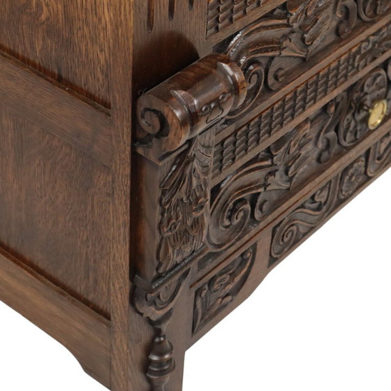 Vintage Oak Sculpted Chest of drawers Mythical Figures – Wood (photo 6 of 25)